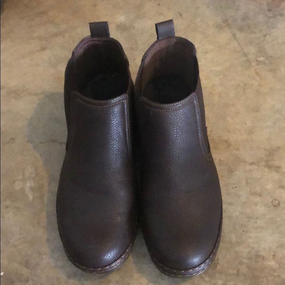 Solo shoes brown size 9
